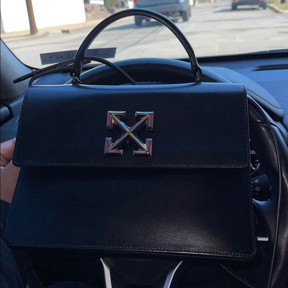 Purse - Picture 2 of 4
